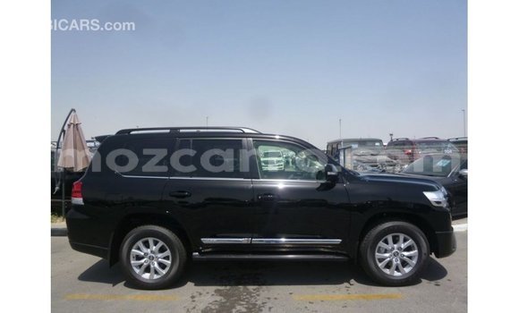 Nunua Imported Toyota Land Cruiser Nyeusi Gari ndani ya Import - Dubai nchini Cabo Delgado Nunua Imported Toyota Land Cruiser Nyeusi Gari ndani ya Import - Dubai nchini Cabo Delgado