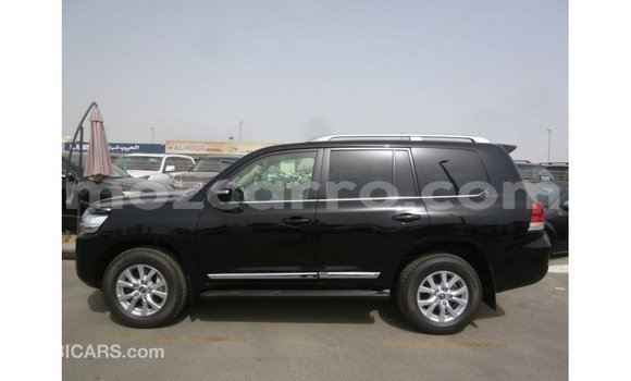 Nunua Imported Toyota Land Cruiser Nyeusi Gari ndani ya Import - Dubai nchini Cabo Delgado Nunua Imported Toyota Land Cruiser Nyeusi Gari ndani ya Import - Dubai nchini Cabo Delgado