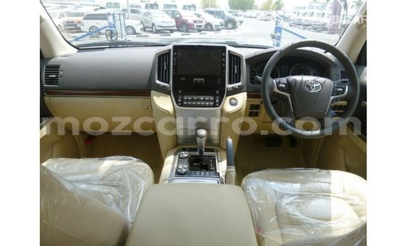 Nunua Imported Toyota Land Cruiser Nyeusi Gari ndani ya Import - Dubai nchini Cabo Delgado Nunua Imported Toyota Land Cruiser Nyeusi Gari ndani ya Import - Dubai nchini Cabo Delgado