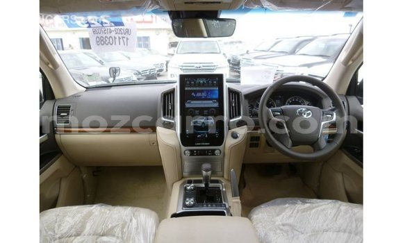 Nunua Imported Toyota Land Cruiser Nyeusi Gari ndani ya Import - Dubai nchini Cabo Delgado Nunua Imported Toyota Land Cruiser Nyeusi Gari ndani ya Import - Dubai nchini Cabo Delgado