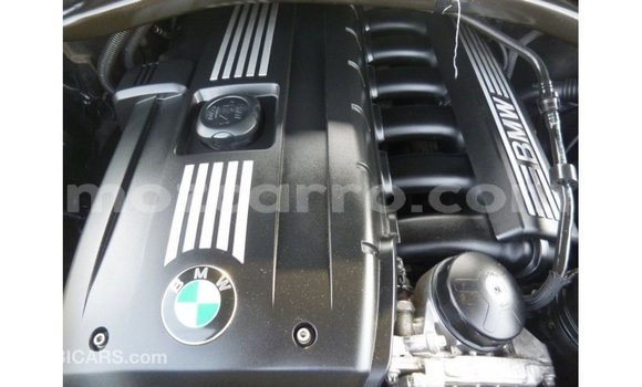 Tenga Imported BMW X3 Nhema Mota in Import - Dubai in Cabo Delgado Tenga Imported BMW X3 Nhema Mota in Import - Dubai in Cabo Delgado
