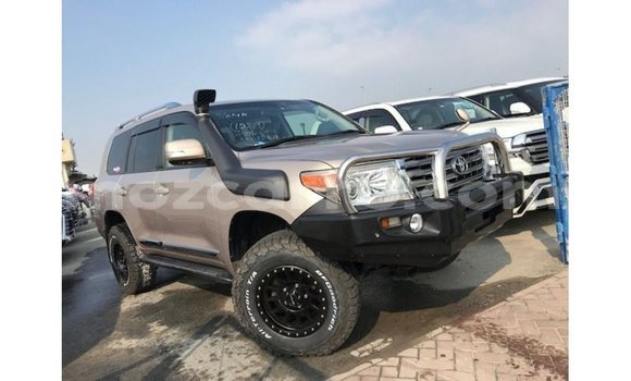 Comprar Importar Toyota Land Cruiser De outros Carro em Import - Dubai em Cabo Delgado Comprar Importar Toyota Land Cruiser De outros Carro em Import - Dubai em Cabo Delgado