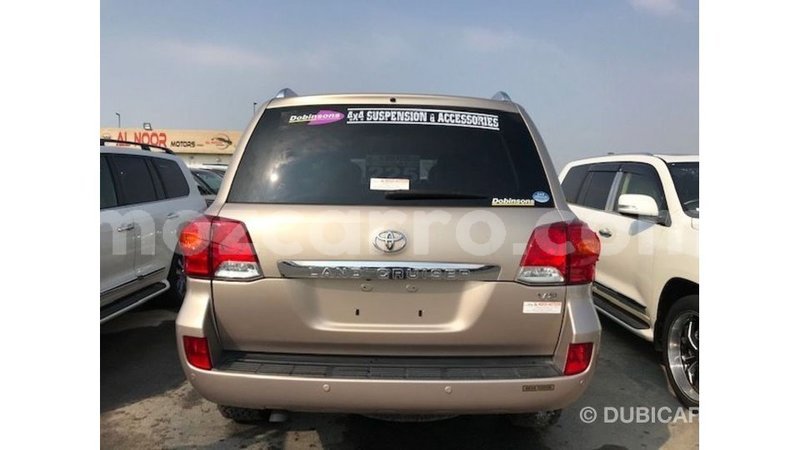 Big with watermark toyota land cruiser cabo delgado import dubai 7096