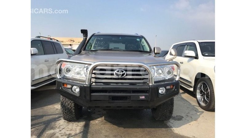 Big with watermark toyota land cruiser cabo delgado import dubai 7096