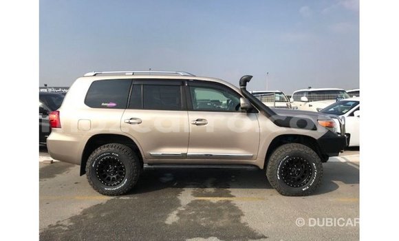 Comprar Importar Toyota Land Cruiser De outros Carro em Import - Dubai em Cabo Delgado Comprar Importar Toyota Land Cruiser De outros Carro em Import - Dubai em Cabo Delgado