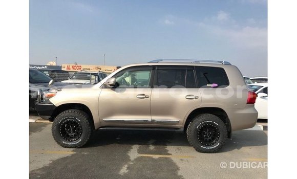 Comprar Importar Toyota Land Cruiser De outros Carro em Import - Dubai em Cabo Delgado Comprar Importar Toyota Land Cruiser De outros Carro em Import - Dubai em Cabo Delgado