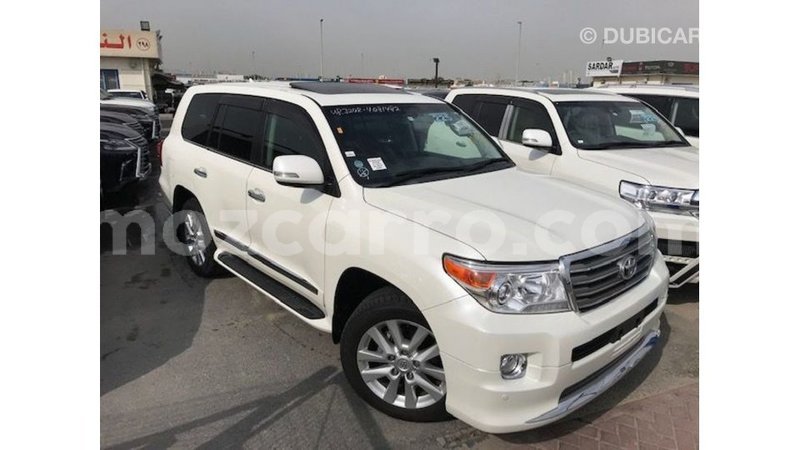 Big with watermark toyota land cruiser cabo delgado import dubai 7099