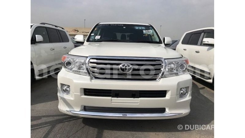 Big with watermark toyota land cruiser cabo delgado import dubai 7099