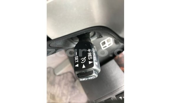 Comprar Importar Toyota Land Cruiser Branco Carro em Import - Dubai em Cabo Delgado Comprar Importar Toyota Land Cruiser Branco Carro em Import - Dubai em Cabo Delgado