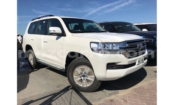 Tenga Imported Toyota Land Cruiser Chena Mota in Import - Dubai in Cabo Delgado Tenga Imported Toyota Land Cruiser Chena Mota in Import - Dubai in Cabo Delgado