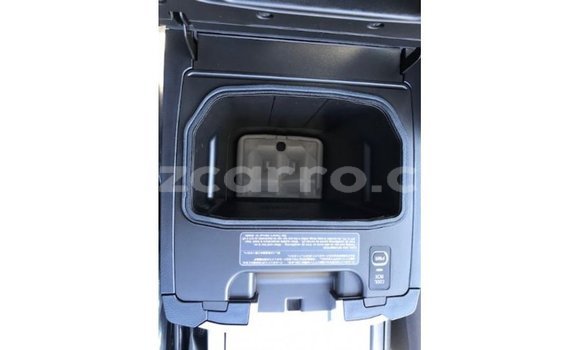 Tenga Imported Toyota Land Cruiser Chena Mota in Import - Dubai in Cabo Delgado Tenga Imported Toyota Land Cruiser Chena Mota in Import - Dubai in Cabo Delgado