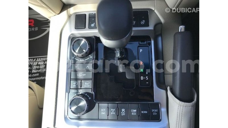 Big with watermark toyota land cruiser cabo delgado import dubai 7101