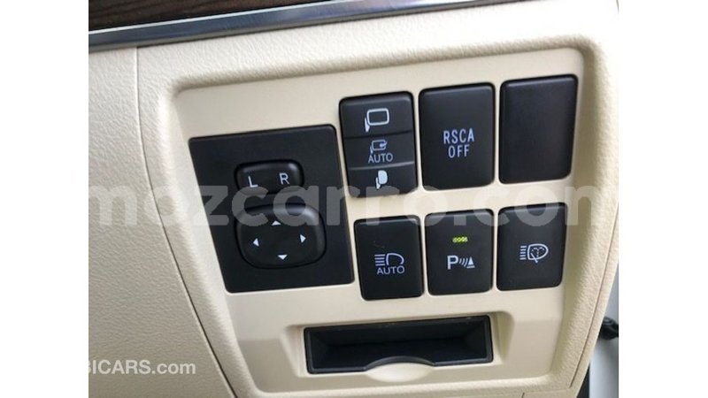 Big with watermark toyota land cruiser cabo delgado import dubai 7101