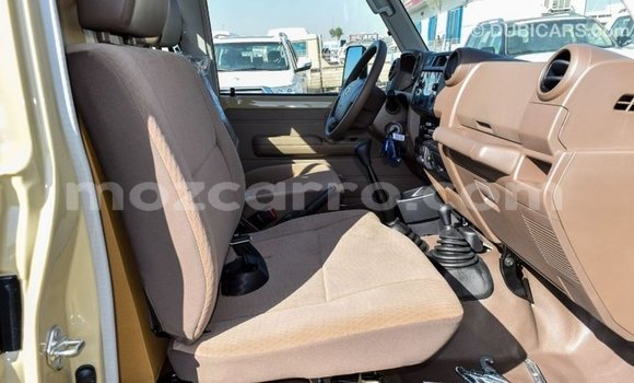 Buy Import Toyota Land Cruiser Beige Car in Import - Dubai in Cabo Delgado Buy Import Toyota Land Cruiser Beige Car in Import - Dubai in Cabo Delgado
