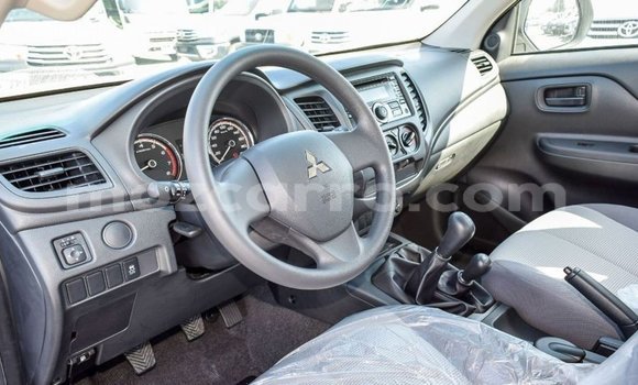 Tenga Imported Mitsubishi L200 Chena Mota in Import - Dubai in Cabo Delgado Tenga Imported Mitsubishi L200 Chena Mota in Import - Dubai in Cabo Delgado