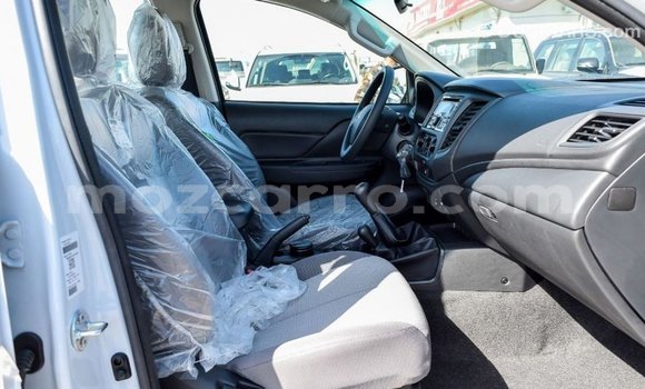 Tenga Imported Mitsubishi L200 Chena Mota in Import - Dubai in Cabo Delgado Tenga Imported Mitsubishi L200 Chena Mota in Import - Dubai in Cabo Delgado