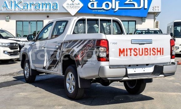 Tenga Imported Mitsubishi L200 Chena Mota in Import - Dubai in Cabo Delgado Tenga Imported Mitsubishi L200 Chena Mota in Import - Dubai in Cabo Delgado