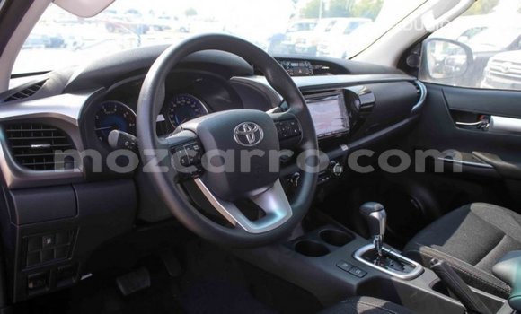 Tenga Imported Toyota Hilux Zvimwe Mota in Import - Dubai in Cabo Delgado Tenga Imported Toyota Hilux Zvimwe Mota in Import - Dubai in Cabo Delgado