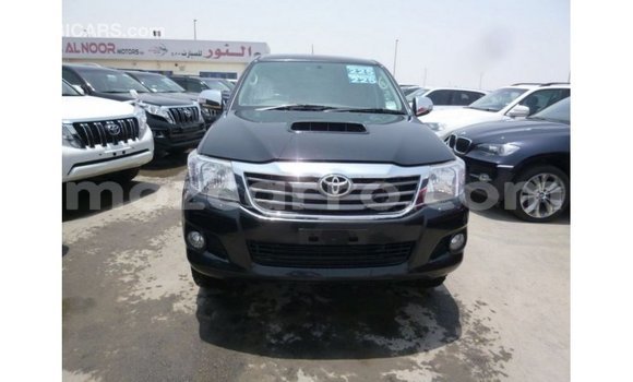 Nunua Imported Toyota Hilux Nyeusi Gari ndani ya Import - Dubai nchini Cabo Delgado Nunua Imported Toyota Hilux Nyeusi Gari ndani ya Import - Dubai nchini Cabo Delgado