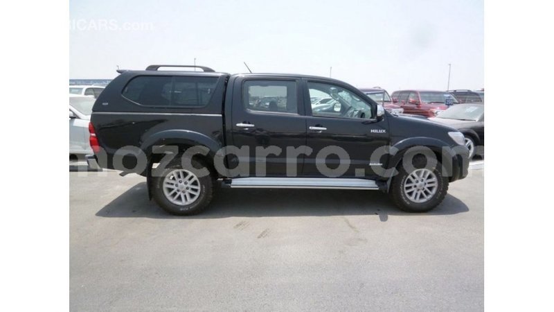 Big with watermark toyota hilux cabo delgado import dubai 7122