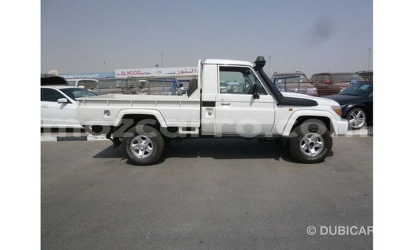 Tenga Imported Toyota Land Cruiser Chena Mota in Import - Dubai in Cabo Delgado Tenga Imported Toyota Land Cruiser Chena Mota in Import - Dubai in Cabo Delgado