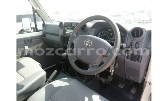 Buy Import Toyota Land Cruiser White Car in Import - Dubai in Cabo Delgado Buy Import Toyota Land Cruiser White Car in Import - Dubai in Cabo Delgado
