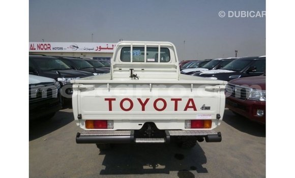 Buy Import Toyota Land Cruiser White Car in Import - Dubai in Cabo Delgado Buy Import Toyota Land Cruiser White Car in Import - Dubai in Cabo Delgado