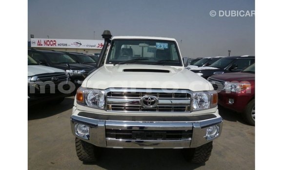 Buy Import Toyota Land Cruiser White Car in Import - Dubai in Cabo Delgado Buy Import Toyota Land Cruiser White Car in Import - Dubai in Cabo Delgado