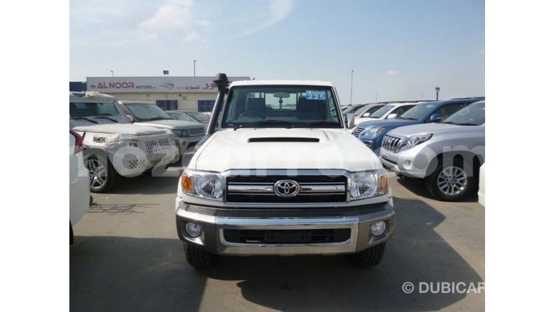 Big with watermark toyota land cruiser cabo delgado import dubai 7127