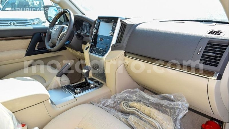 Big with watermark toyota land cruiser cabo delgado import dubai 7128