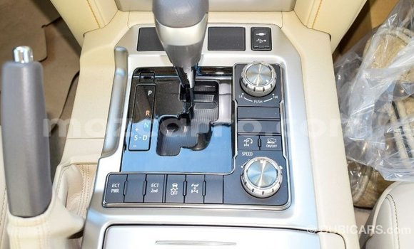 Tenga Imported Toyota Land Cruiser Nhema Mota in Import - Dubai in Cabo Delgado Tenga Imported Toyota Land Cruiser Nhema Mota in Import - Dubai in Cabo Delgado