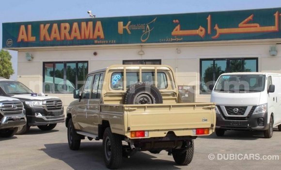 Buy Import Toyota Land Cruiser Beige Car in Import - Dubai in Cabo Delgado Buy Import Toyota Land Cruiser Beige Car in Import - Dubai in Cabo Delgado