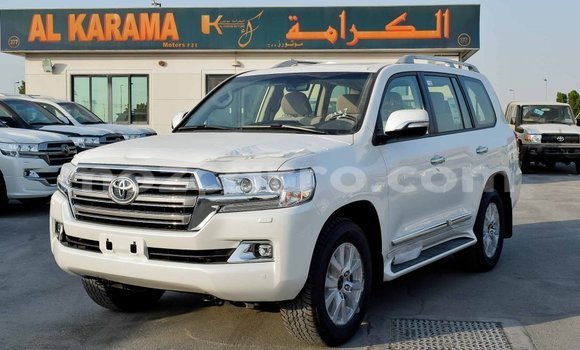 Buy Import Toyota Land Cruiser White Car in Import - Dubai in Cabo Delgado Buy Import Toyota Land Cruiser White Car in Import - Dubai in Cabo Delgado