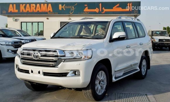 Buy Import Toyota Land Cruiser White Car in Import - Dubai in Cabo Delgado Buy Import Toyota Land Cruiser White Car in Import - Dubai in Cabo Delgado