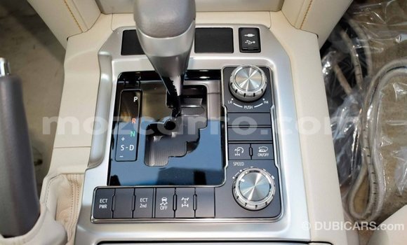 Buy Import Toyota Land Cruiser White Car in Import - Dubai in Cabo Delgado Buy Import Toyota Land Cruiser White Car in Import - Dubai in Cabo Delgado