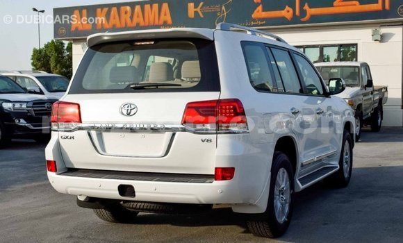 Buy Import Toyota Land Cruiser White Car in Import - Dubai in Cabo Delgado Buy Import Toyota Land Cruiser White Car in Import - Dubai in Cabo Delgado