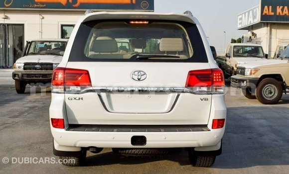 Buy Import Toyota Land Cruiser White Car in Import - Dubai in Cabo Delgado Buy Import Toyota Land Cruiser White Car in Import - Dubai in Cabo Delgado