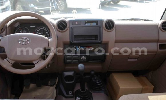 Comprar Importar Toyota Land Cruiser Bege Carro em Import - Dubai em Cabo Delgado Comprar Importar Toyota Land Cruiser Bege Carro em Import - Dubai em Cabo Delgado