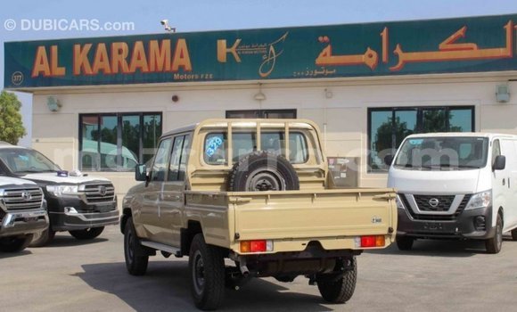 Comprar Importar Toyota Land Cruiser Bege Carro em Import - Dubai em Cabo Delgado Comprar Importar Toyota Land Cruiser Bege Carro em Import - Dubai em Cabo Delgado