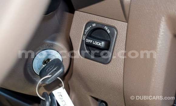 Buy Import Toyota Land Cruiser Beige Car in Import - Dubai in Cabo Delgado Buy Import Toyota Land Cruiser Beige Car in Import - Dubai in Cabo Delgado