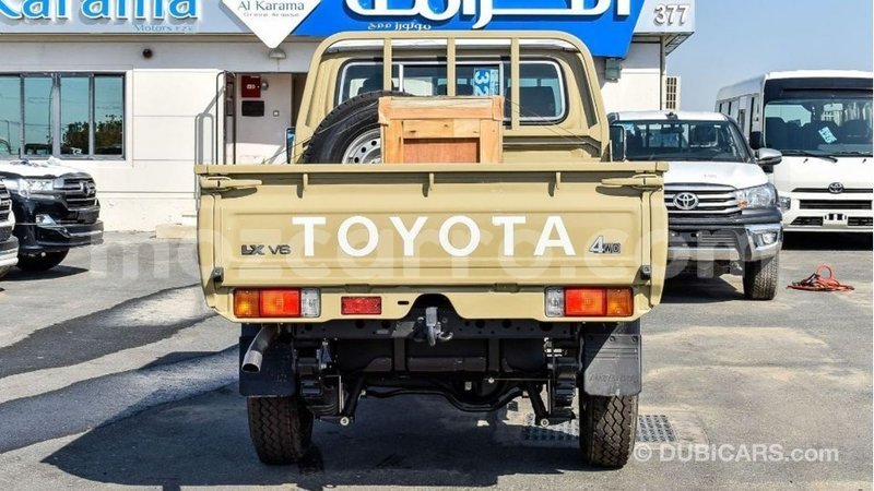 Big with watermark toyota land cruiser cabo delgado import dubai 7138