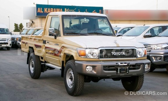 Buy Import Toyota Land Cruiser Beige Car in Import - Dubai in Cabo Delgado Buy Import Toyota Land Cruiser Beige Car in Import - Dubai in Cabo Delgado
