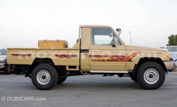 Buy Import Toyota Land Cruiser Beige Car in Import - Dubai in Cabo Delgado Buy Import Toyota Land Cruiser Beige Car in Import - Dubai in Cabo Delgado