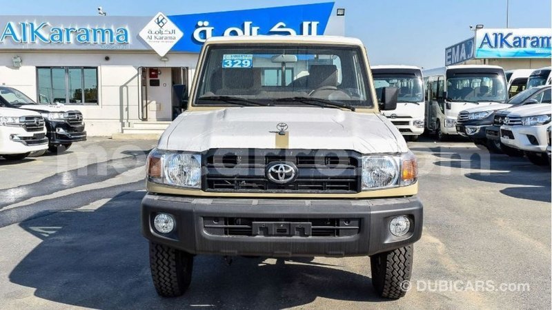 Big with watermark toyota land cruiser cabo delgado import dubai 7141