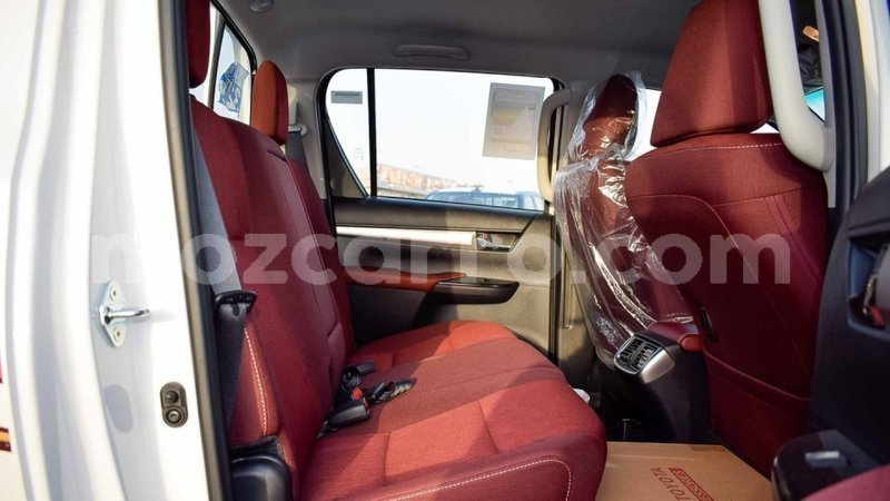 Big with watermark toyota hilux cabo delgado import dubai 7144