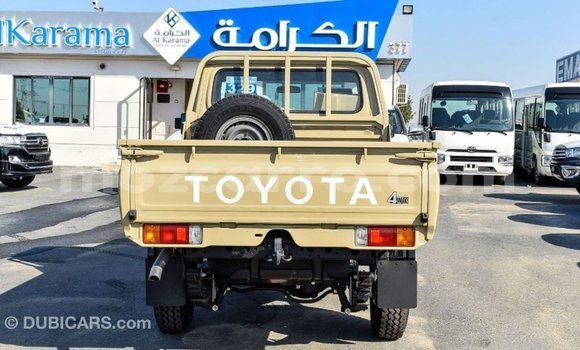 Tenga Imported Toyota Land Cruiser Beige Mota in Import - Dubai in Cabo Delgado Tenga Imported Toyota Land Cruiser Beige Mota in Import - Dubai in Cabo Delgado