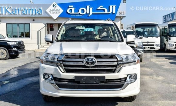 Tenga Imported Toyota Land Cruiser Chena Mota in Import - Dubai in Cabo Delgado Tenga Imported Toyota Land Cruiser Chena Mota in Import - Dubai in Cabo Delgado