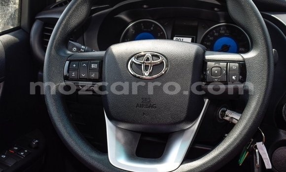 Comprar Importar Toyota Hilux Branco Carro em Import - Dubai em Cabo Delgado Comprar Importar Toyota Hilux Branco Carro em Import - Dubai em Cabo Delgado
