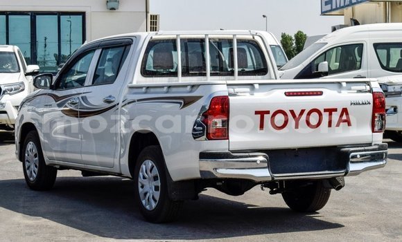 Comprar Importar Toyota Hilux Branco Carro em Import - Dubai em Cabo Delgado Comprar Importar Toyota Hilux Branco Carro em Import - Dubai em Cabo Delgado