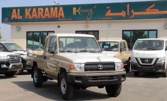 Buy Import Toyota Land Cruiser Beige Car in Import - Dubai in Cabo Delgado Buy Import Toyota Land Cruiser Beige Car in Import - Dubai in Cabo Delgado